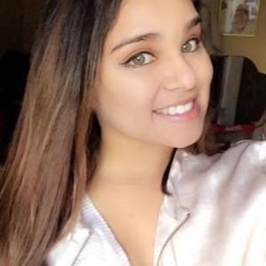 Meet your Posher, Daniela